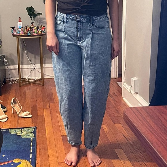 Hollister High Rise Balloon Jean 